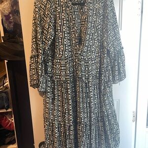 JM Collection Black and White Patterned Long Sleeve Dress